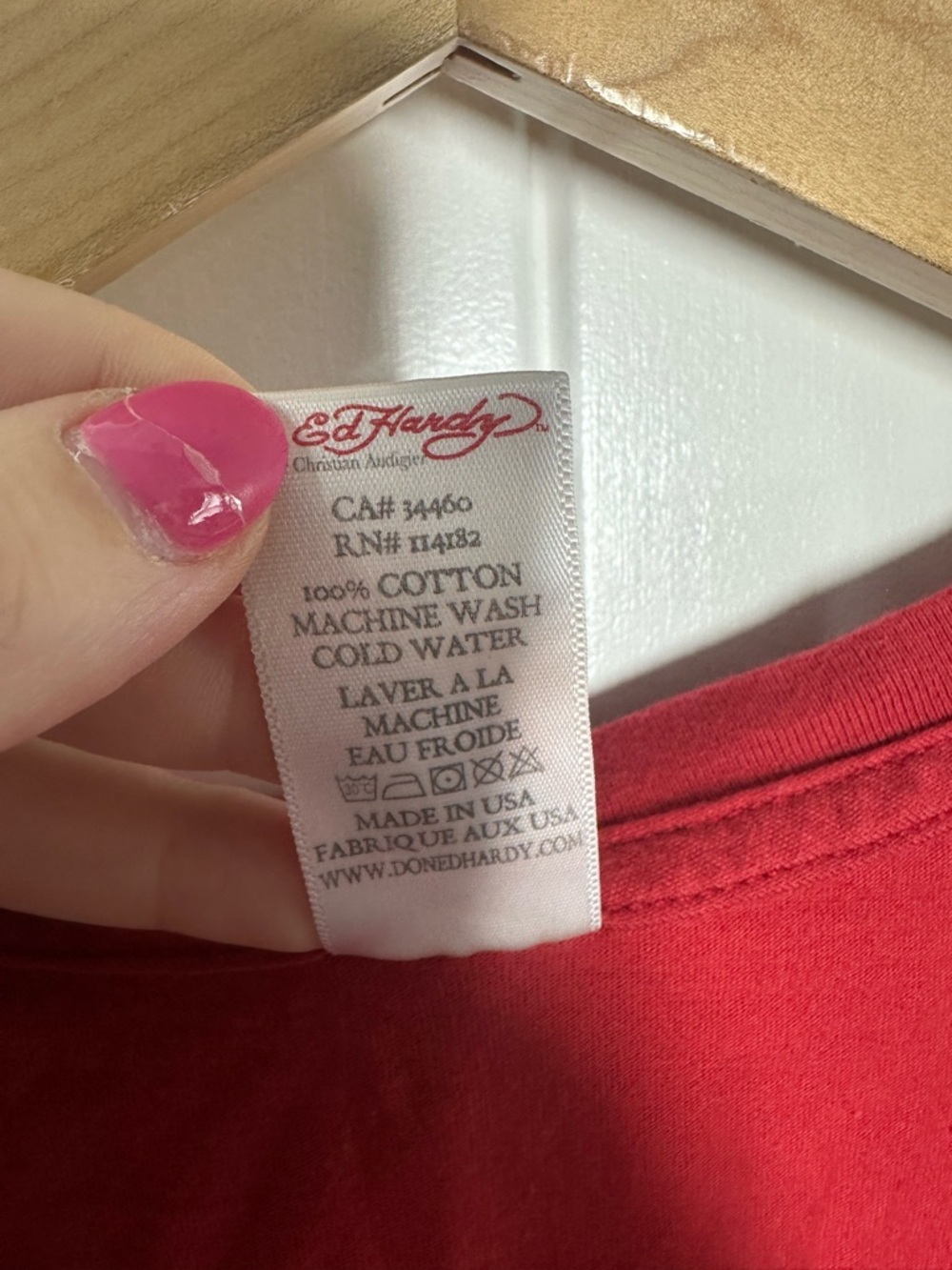 Ed Hardy Red Graphic V neck Tee with Iconic Logo - Picture 3 of 6